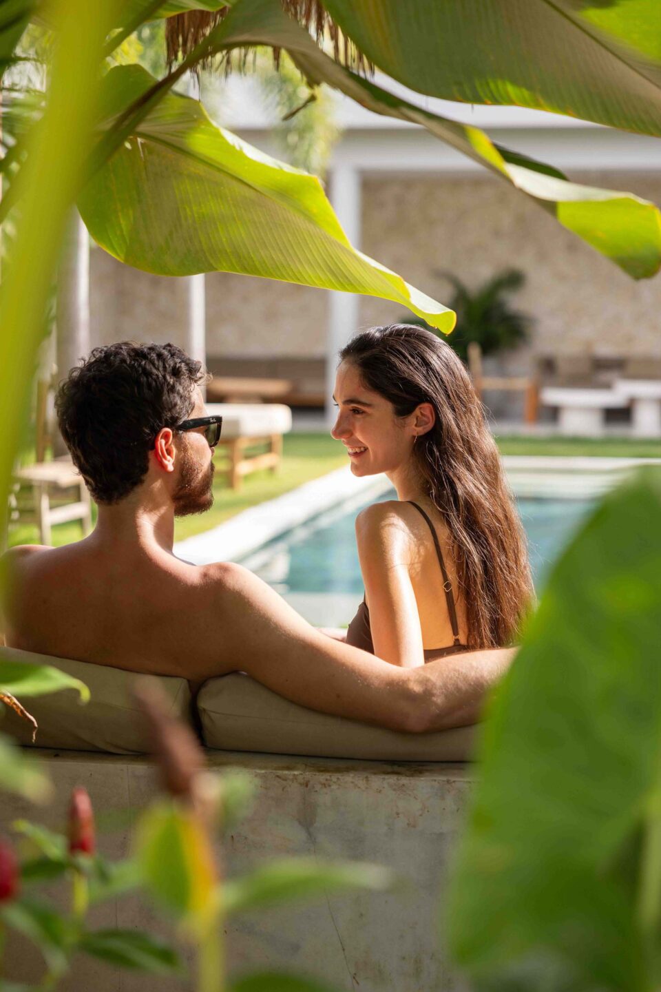 couple pool photoshoot